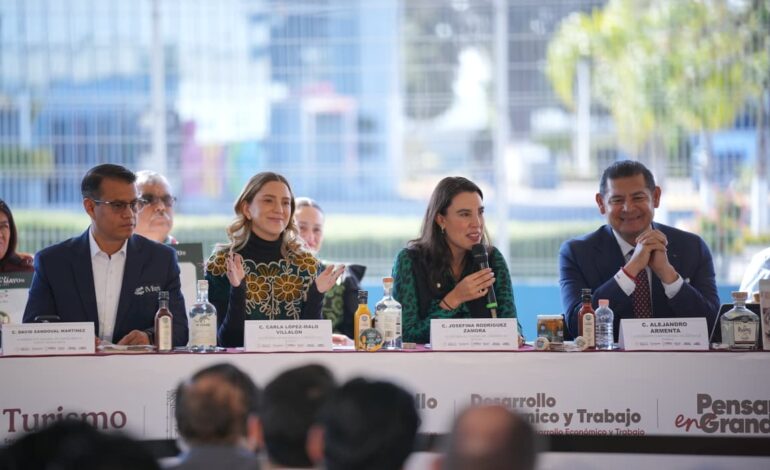 Gobierno de Puebla impulsa conectividad aérea con nuevas rutas y esquema de incentivos