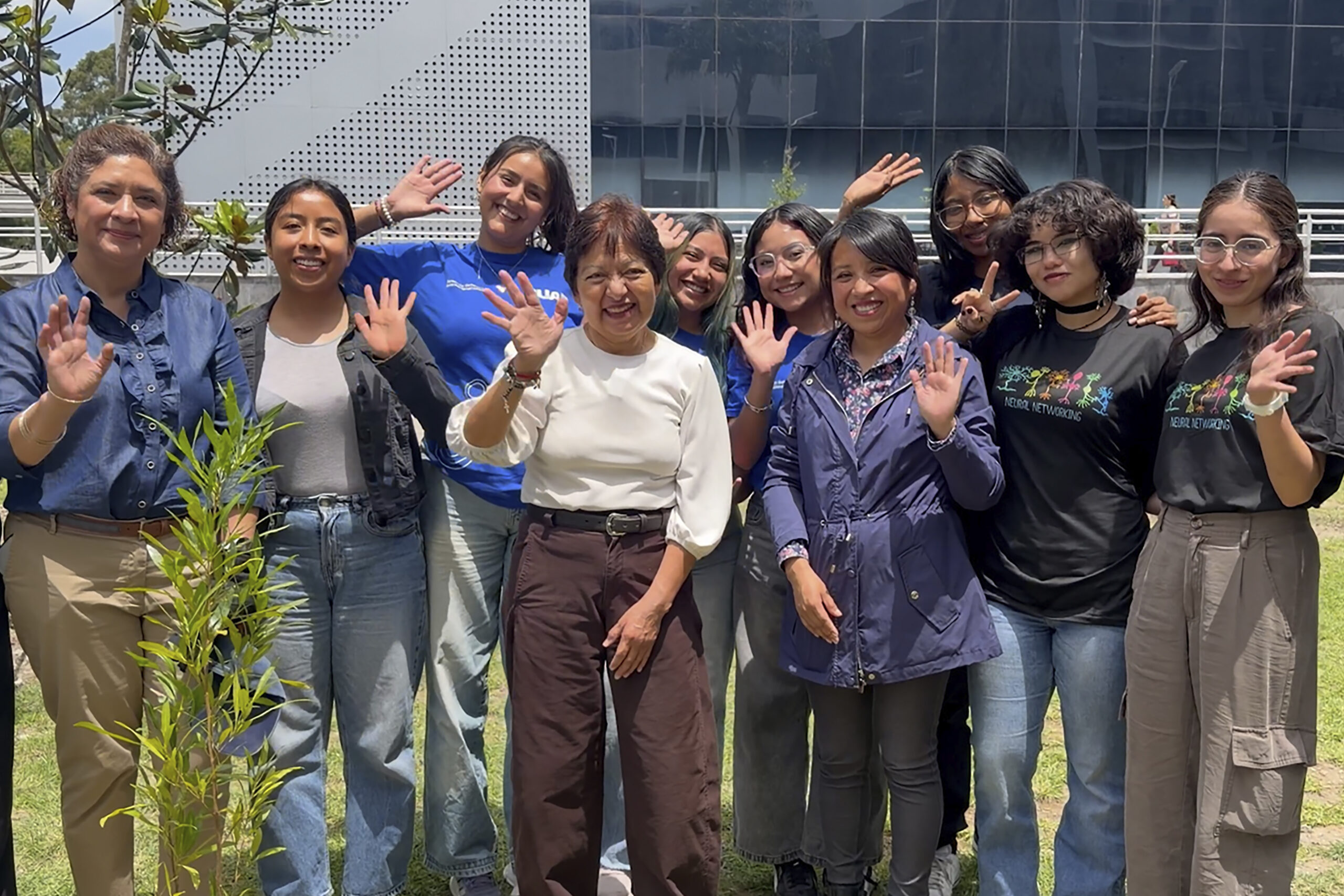 Ciencias Biológicas de la BUAP participa en jornada de arborización