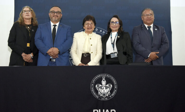 Rectora Lilia Cedillo reconoce la calidad educativa de la Facultad de Medicina de la BUAP