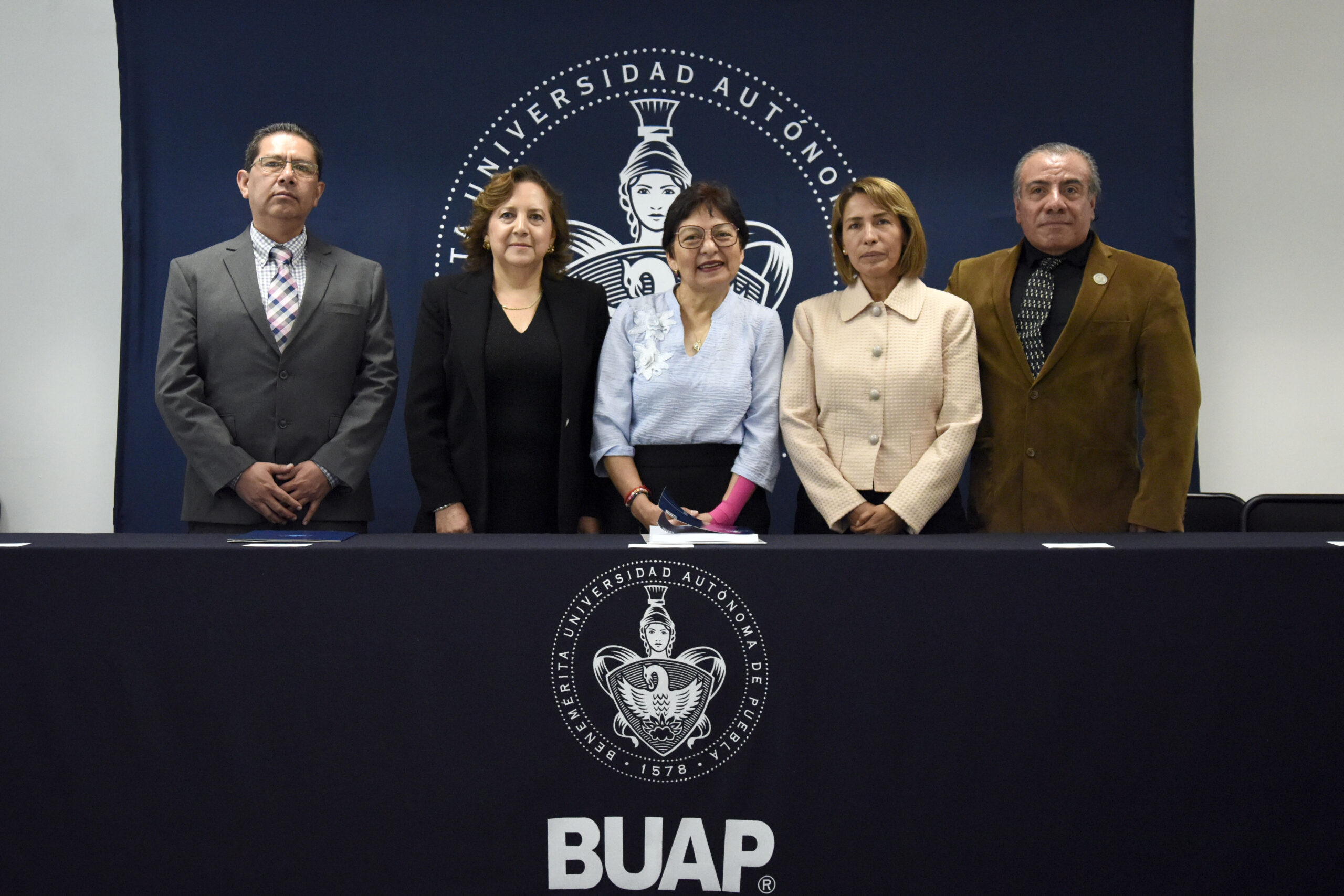 Lilia Cedillo preside el Primer Informe de labores en la Facultad de Ingeniería Química