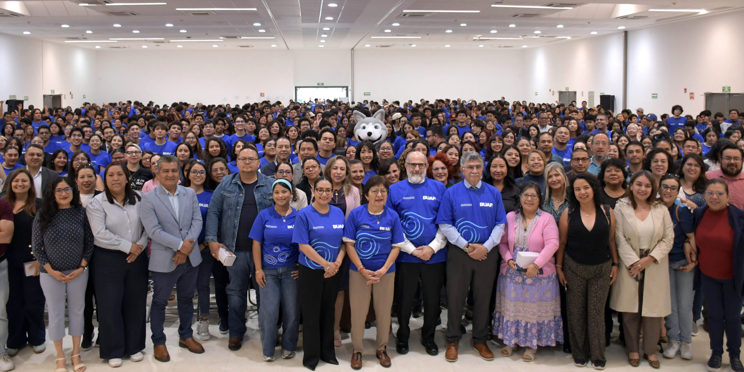 BUAP recibe a 920 estudiantes del Programa Delfín para el verano de investigación 2026