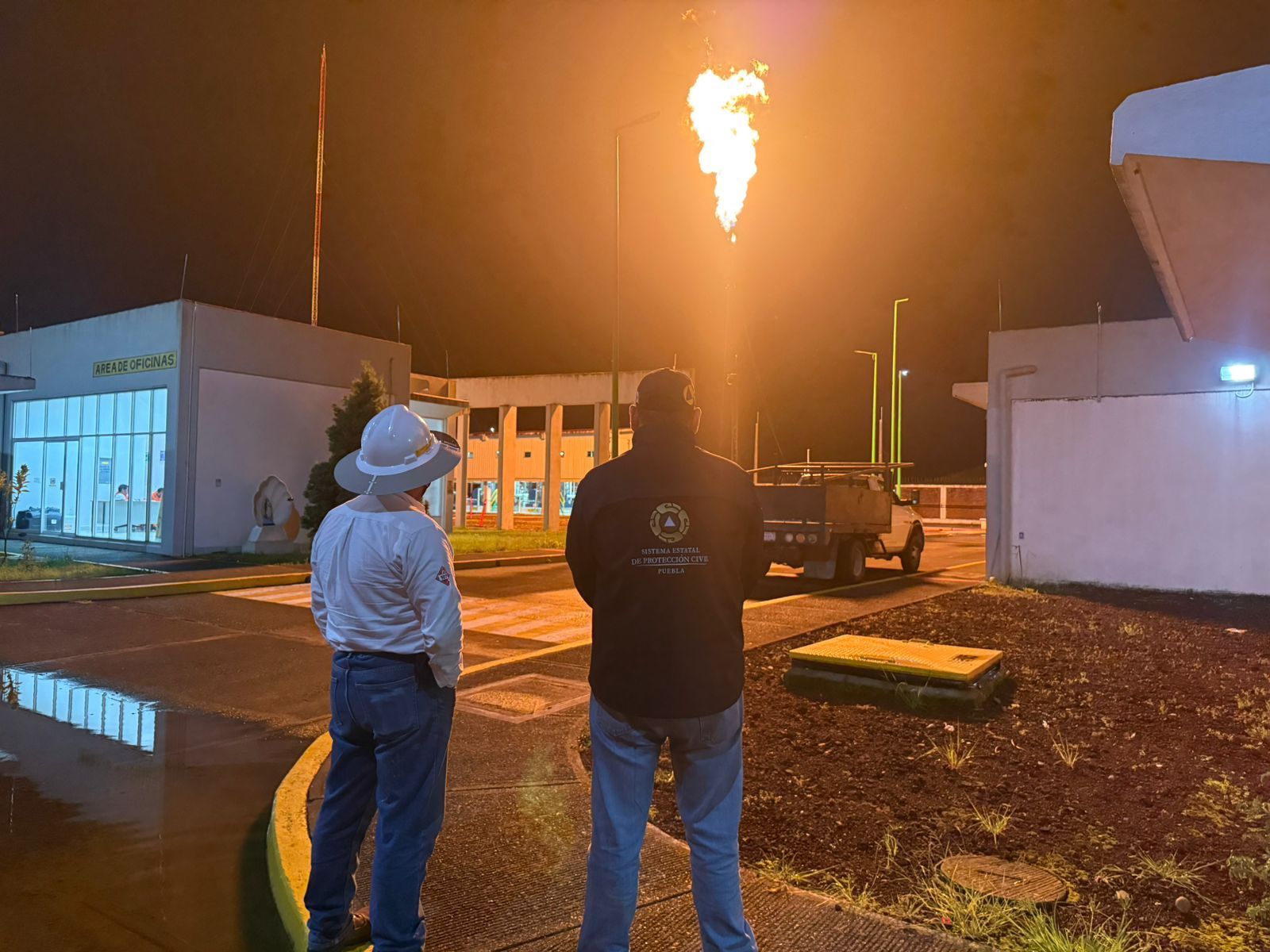 Supervisa Protección Civil Estatal quema controlada de Gas LP en Xicotepec 