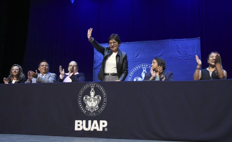 Rectora Lilia Cedillo resalta modalidades alternativas para brindar oportunidades de estudio a los jóvenes