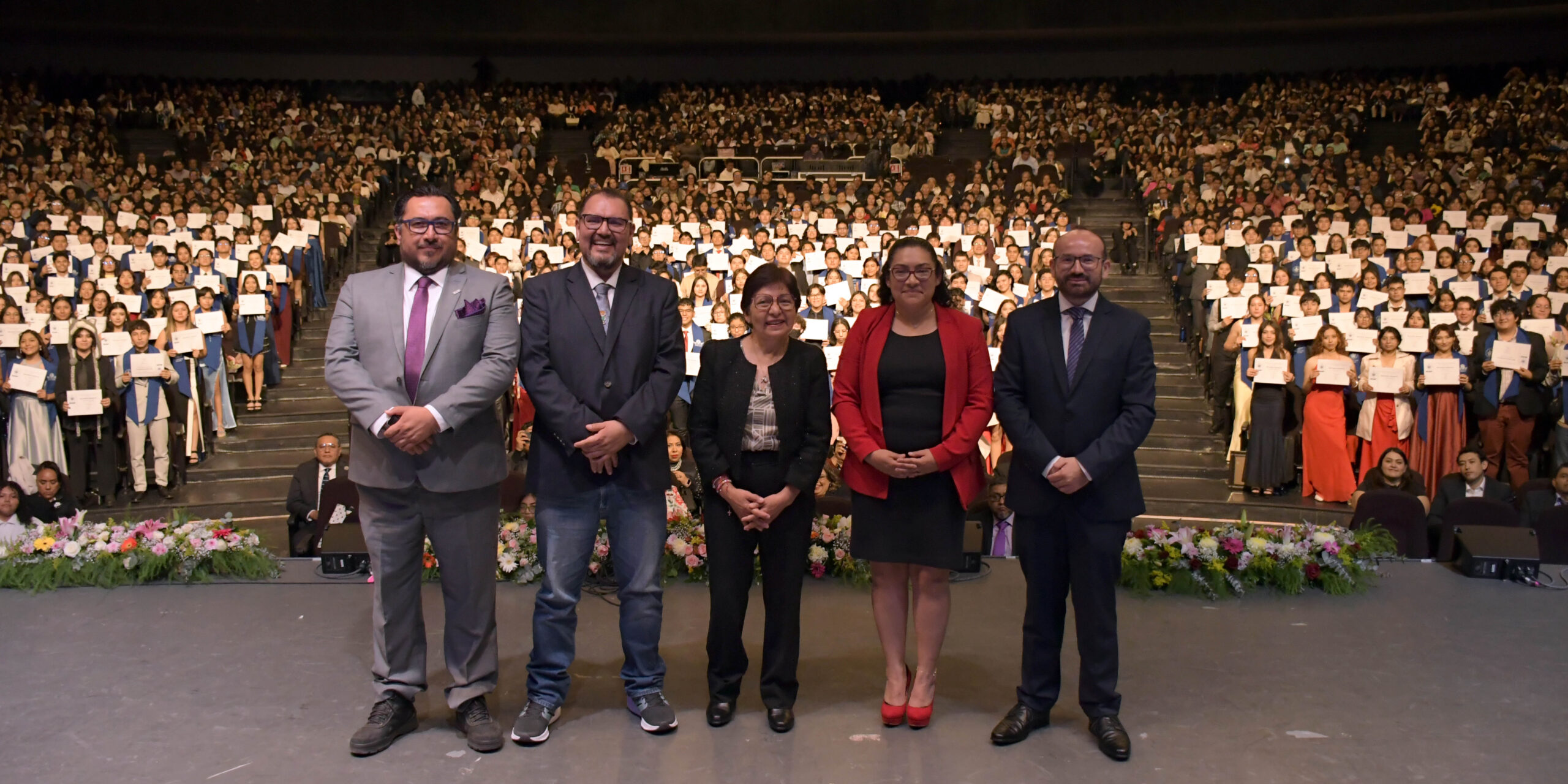 Rectora Lilia Cedillo reconoce a graduados de la Preparatoria Emiliano Zapata