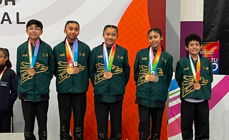 Jovenes poblanos suben al podio nacional en gimnasia de la olimpiada CONADE 2026