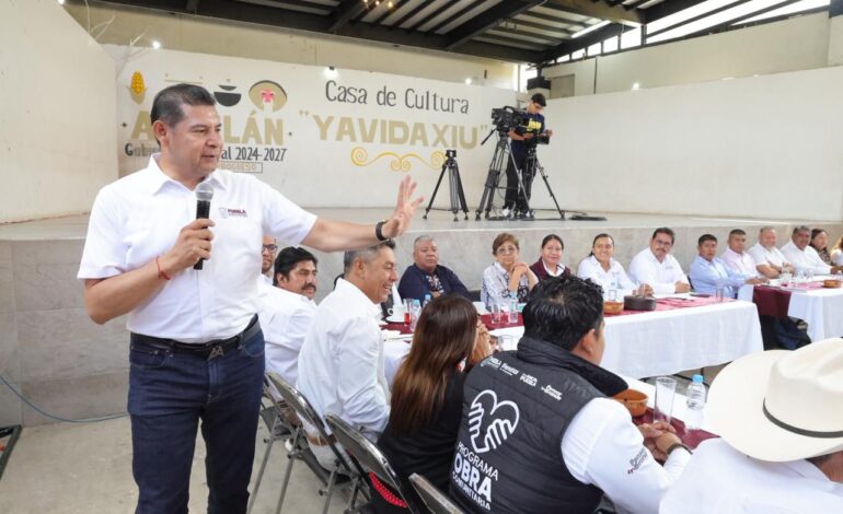 Alejandro Armenta Mier encabeza la Mesa Estatal de Paz en la microrregión 23
