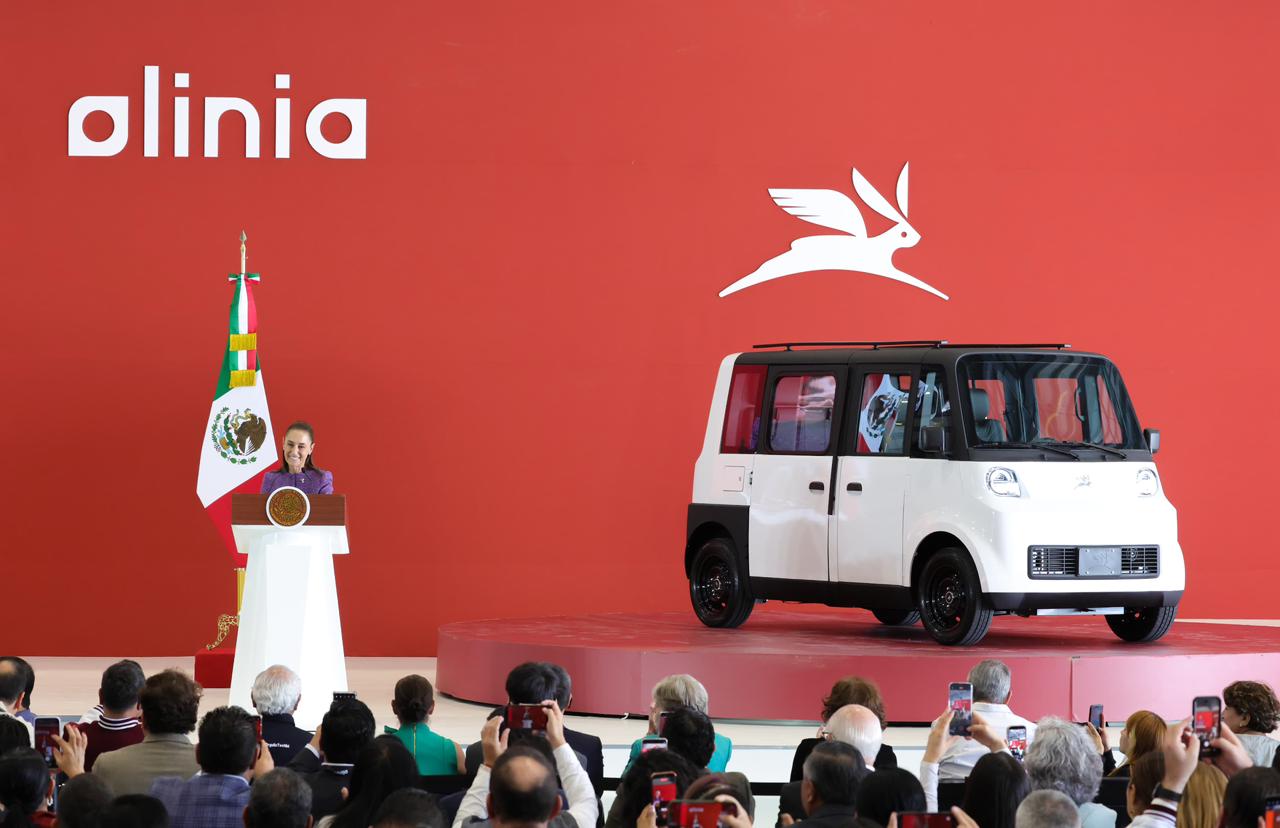 Puebla proyecta incorporación de 8 mil unidades del vehículo electrico Olinia