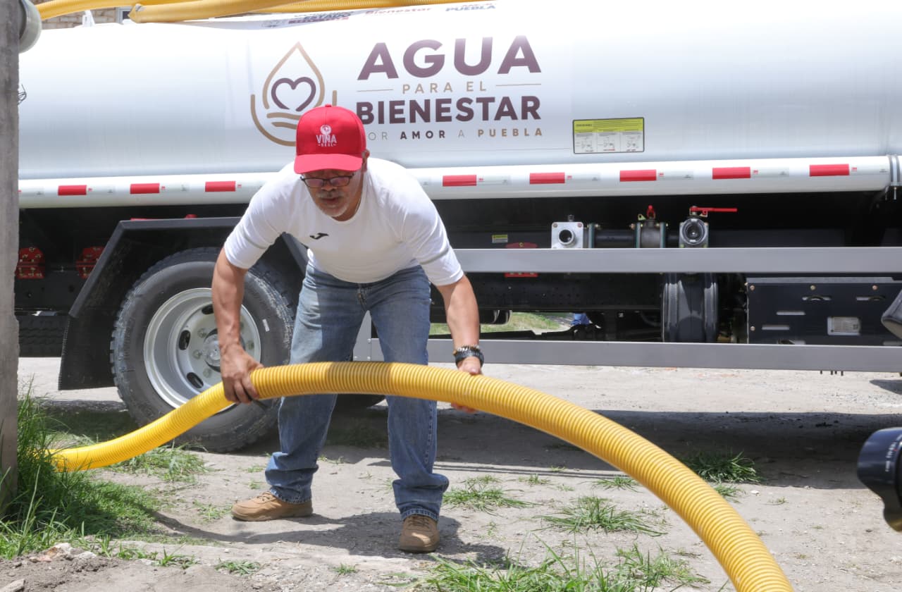 Gobierno de Puebla atiende desabasto de agua en colonias de la zona conurbada