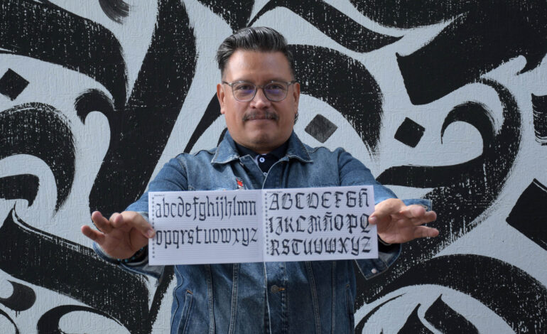 Investigador BUAP imparte taller de caligrafía gótica mexicana en ATypI Stanford 2026