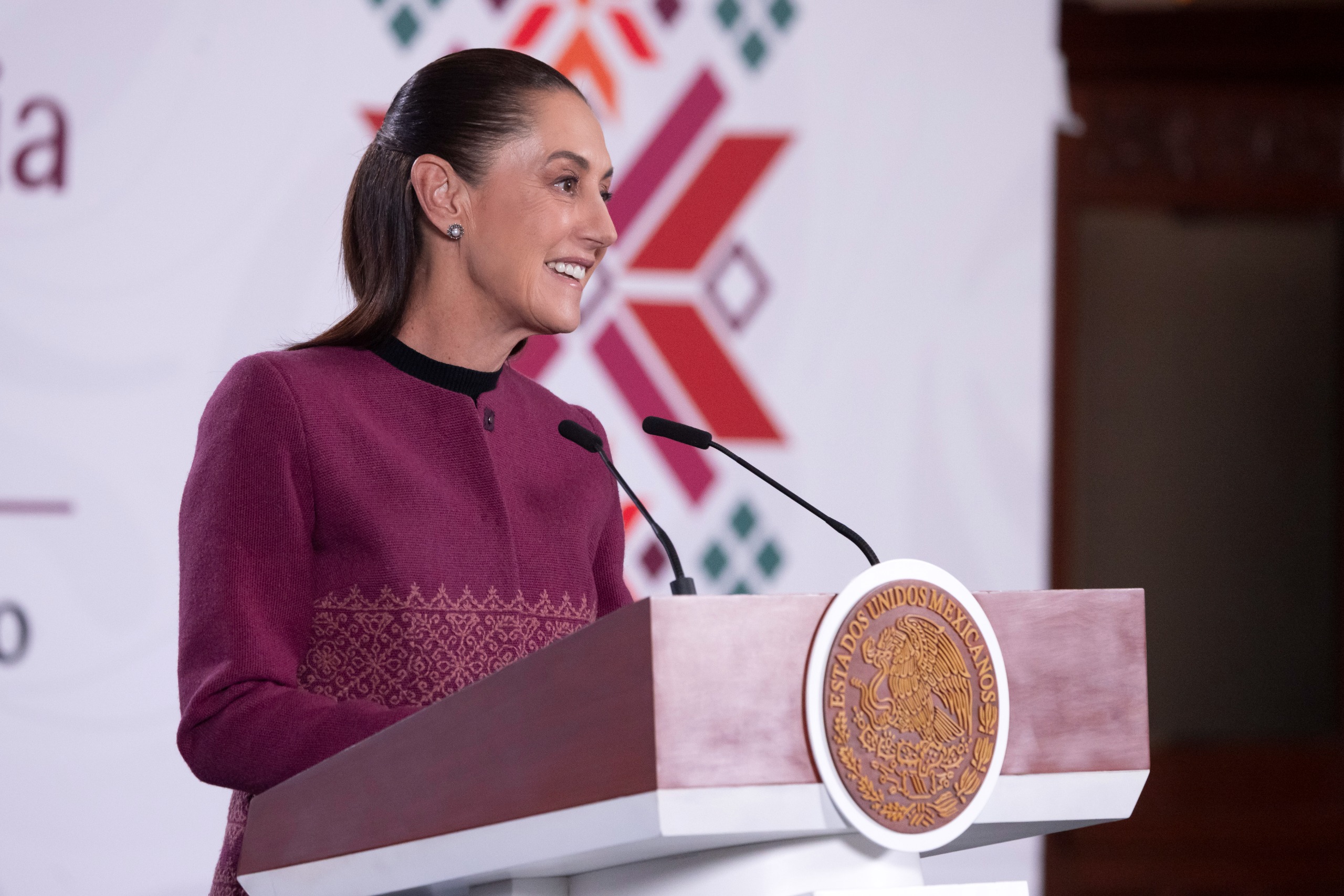 Impulsa Claudia Sheinbaum propuesta para regular el uso de redes sociales en niñas y niños