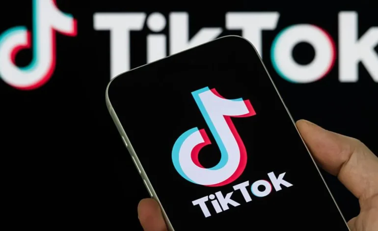 TikTok enfrenta millonaria multa  de la UE por exponer datos de menores a terceros