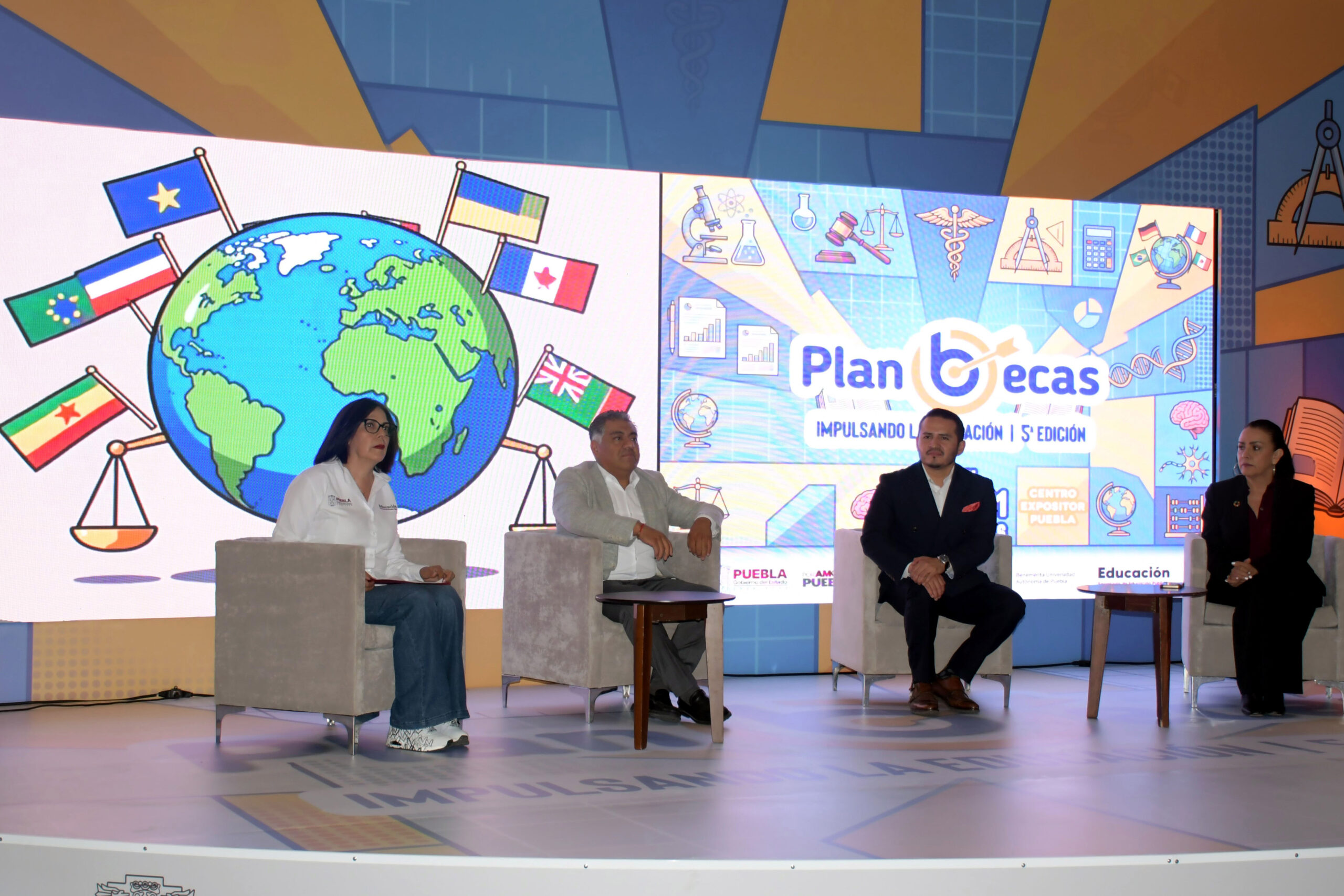 BUAP y gobierno del estado llevan a cabo la quinta edición de la feria Plan Becas