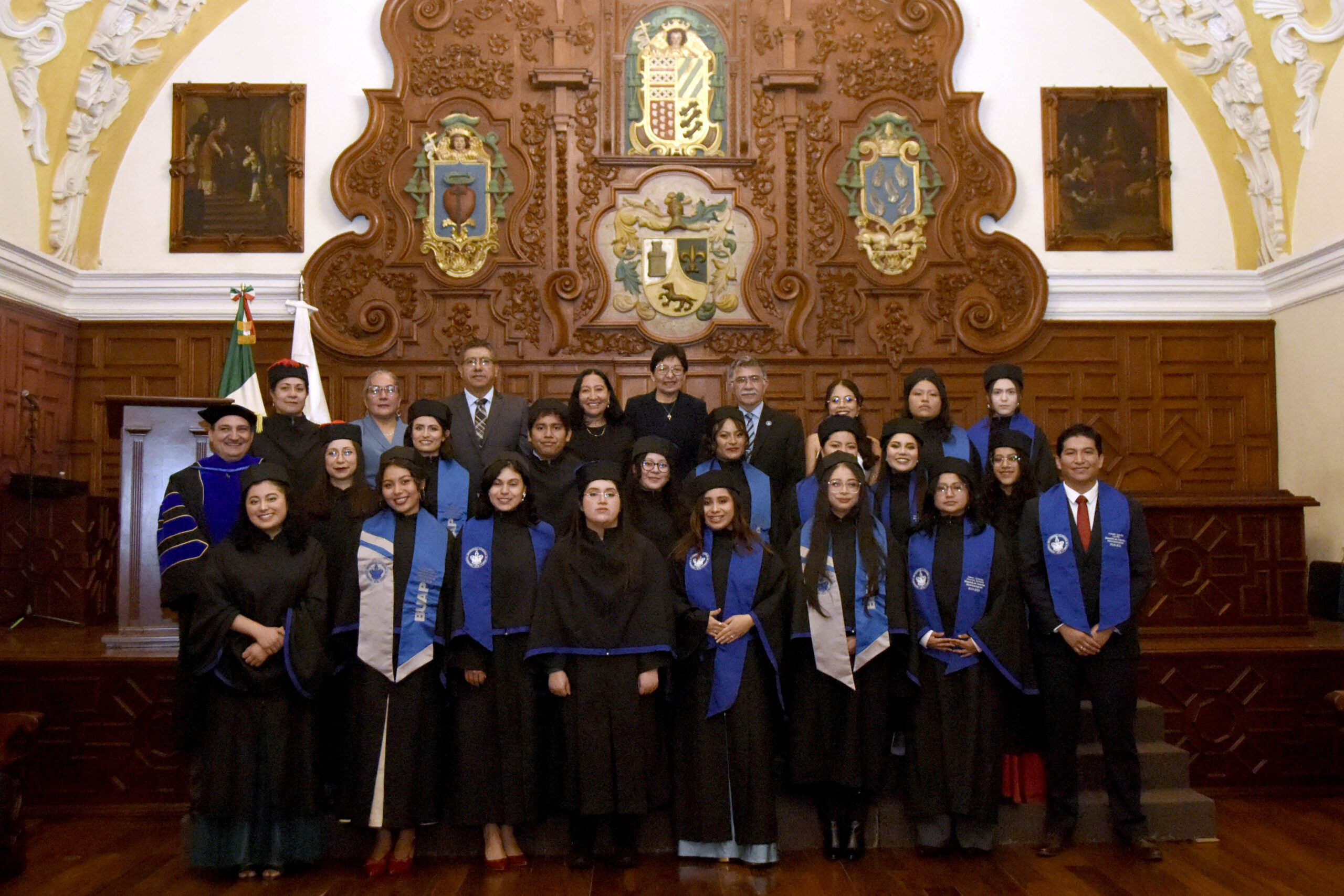 Rectora Lilia Cedillo reconoce a graduados del Posgrado en Ciencias Microbiológicas