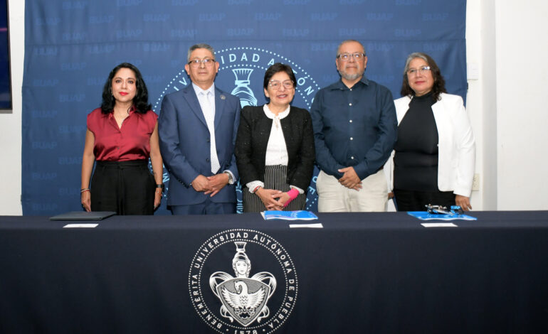 Rector de la Facultad de Ciencias Químicas presenta su Segundo Informe de Labores