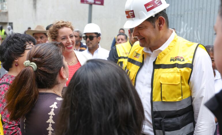 Gobernador Alejandro Armenta supervisa obras de pavimentación en la Romero Vargas