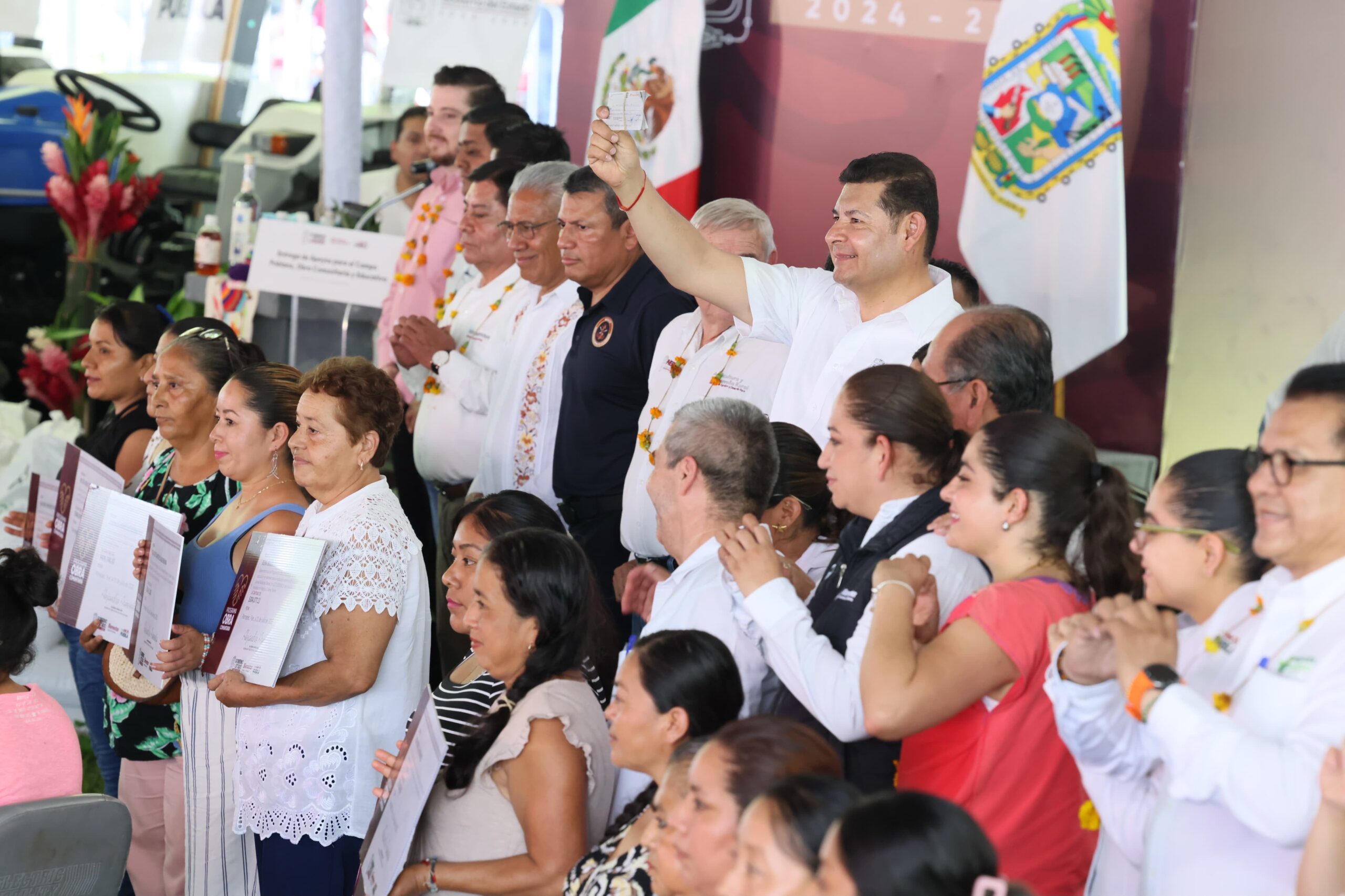 Gobierno de Puebla recupera escuelas afectadas por lluvias en Pantepec