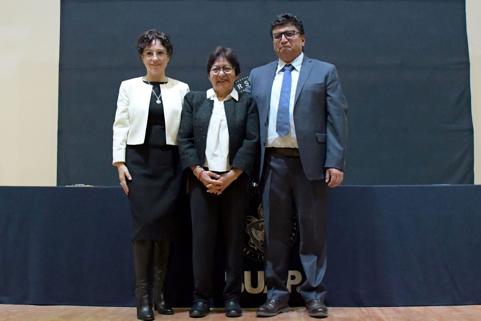 BUAP y Banco de México fortalecen lazos a través de conferencia magistral