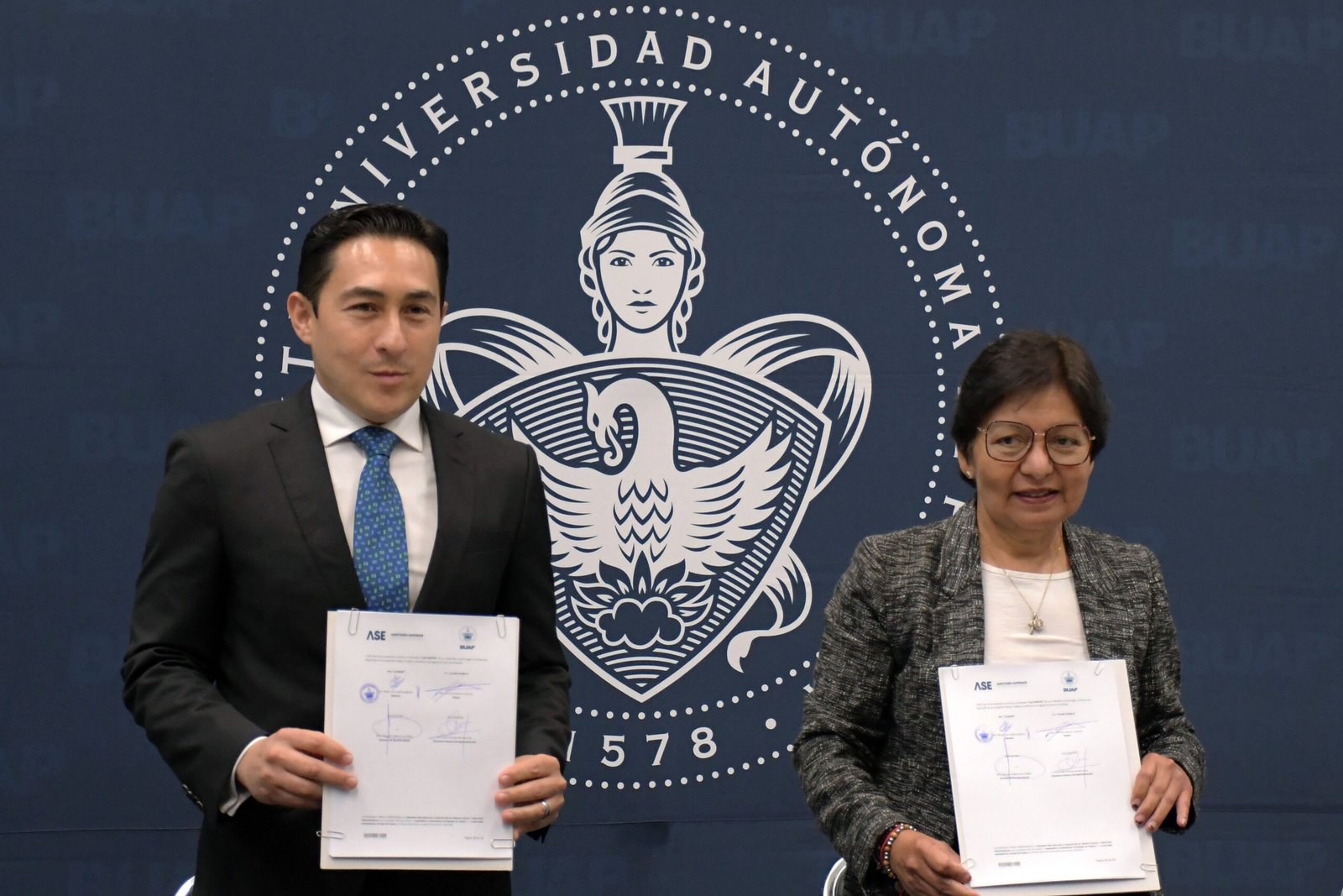 Firman convenio la BUAP y la Auditoría Superior del Estado de Puebla