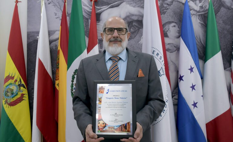 Reconocen la trayectoria de investigador BUAP en la LI Reunión de la AIBIR