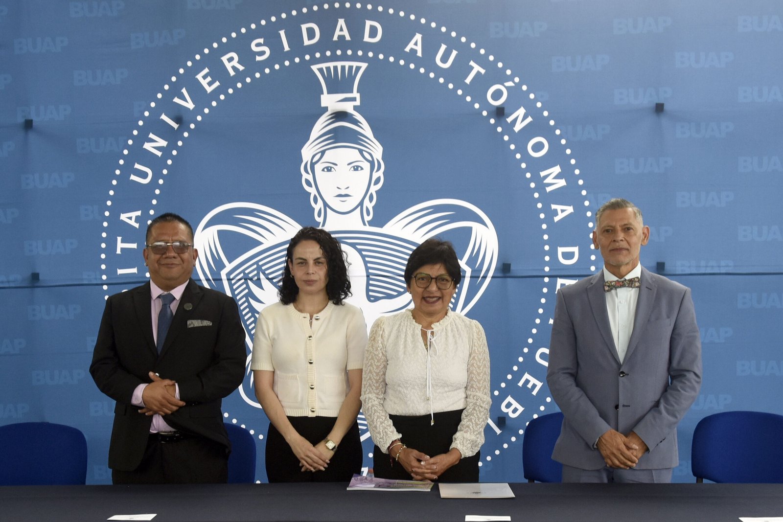 Rinde informe de labores Directora del Bachillerato 5 de Mayo ante la Rectora de la BUAP