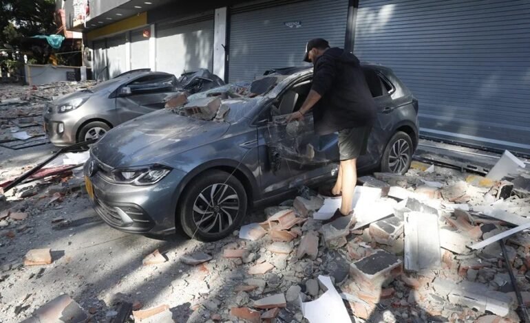 Terremoto de magnitud 7,4 sacude Colombia