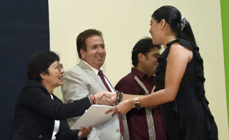 Otorga la Rectora Lilia Cedillo Ramírez 150 definitividades a personal universitario