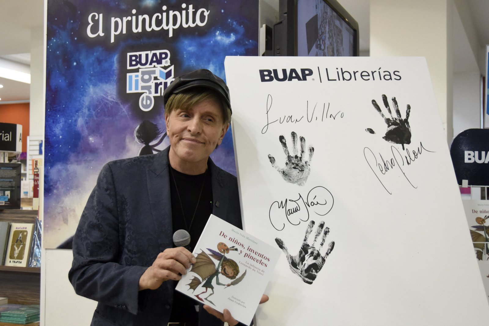 El escritor mexicano Mario Iván Martínez presenta colección infantil en Librería BUAP