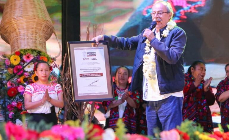 Reconocen Textiles y bordados de Hueyapan como Patrimonio Cultural Intangible