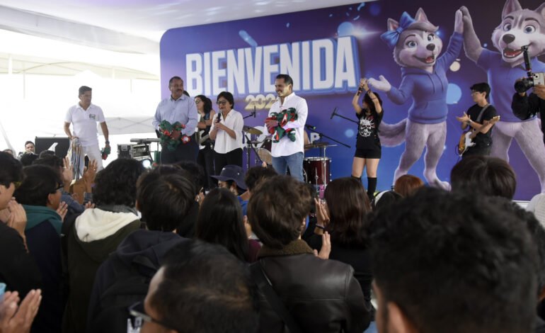 BUAP da bienvenida a estudiantes de nuevo ingreso en CU2
