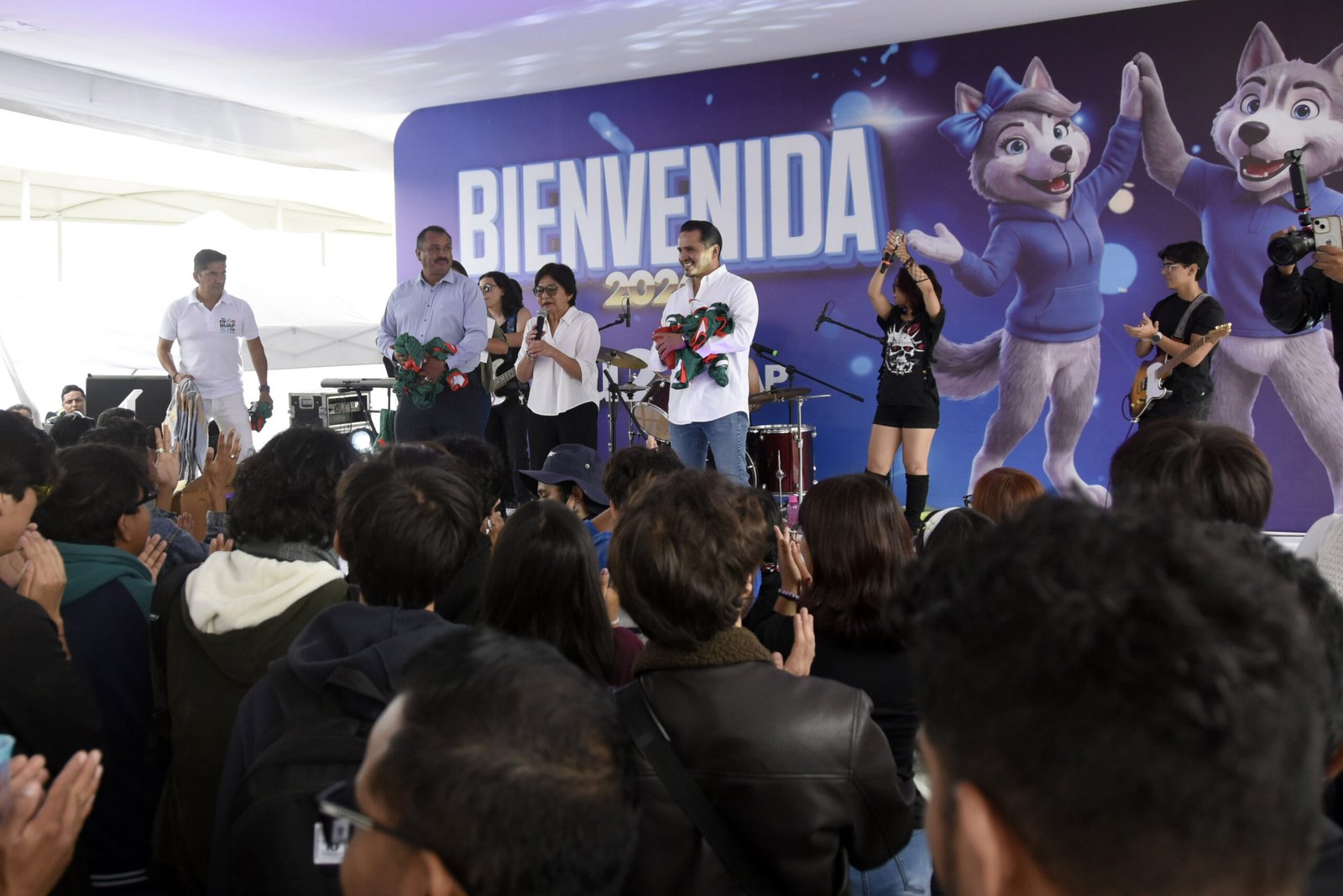 BUAP da bienvenida a estudiantes de nuevo ingreso en CU2