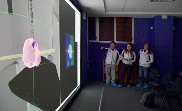 BUAP instala en CU2 simulador de radioterapia único en el país