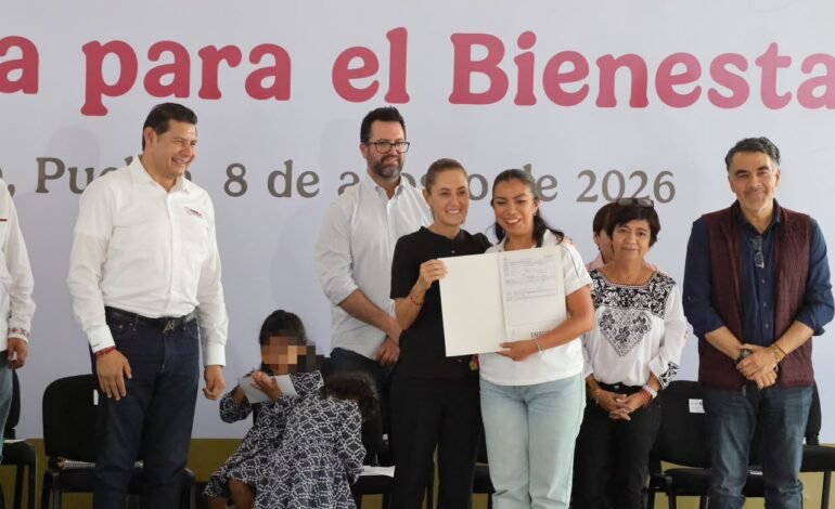 Presidenta Sheinbaum pone fin a adeudos hipotecarios y entrega vivienda digna a familias poblanas