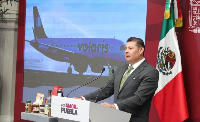 Gobierno de Puebla y Volaris fortalecen conectividad aérea de Puebla con 15 nuevas rutas en 2026.