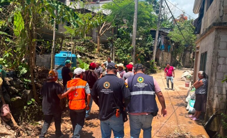 Gobierno del Estado implementa acciones de limpieza y apoyo tras lluvias en Xochinanacatlán