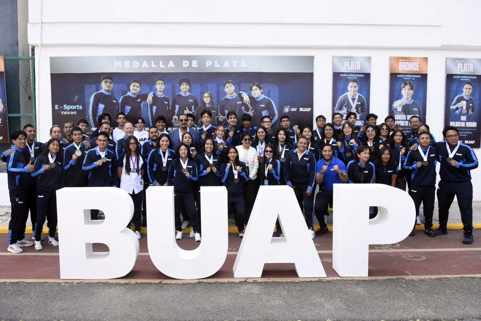 BUAP rinde homenaje a sus atletas con la nueva Avenida de Campeones