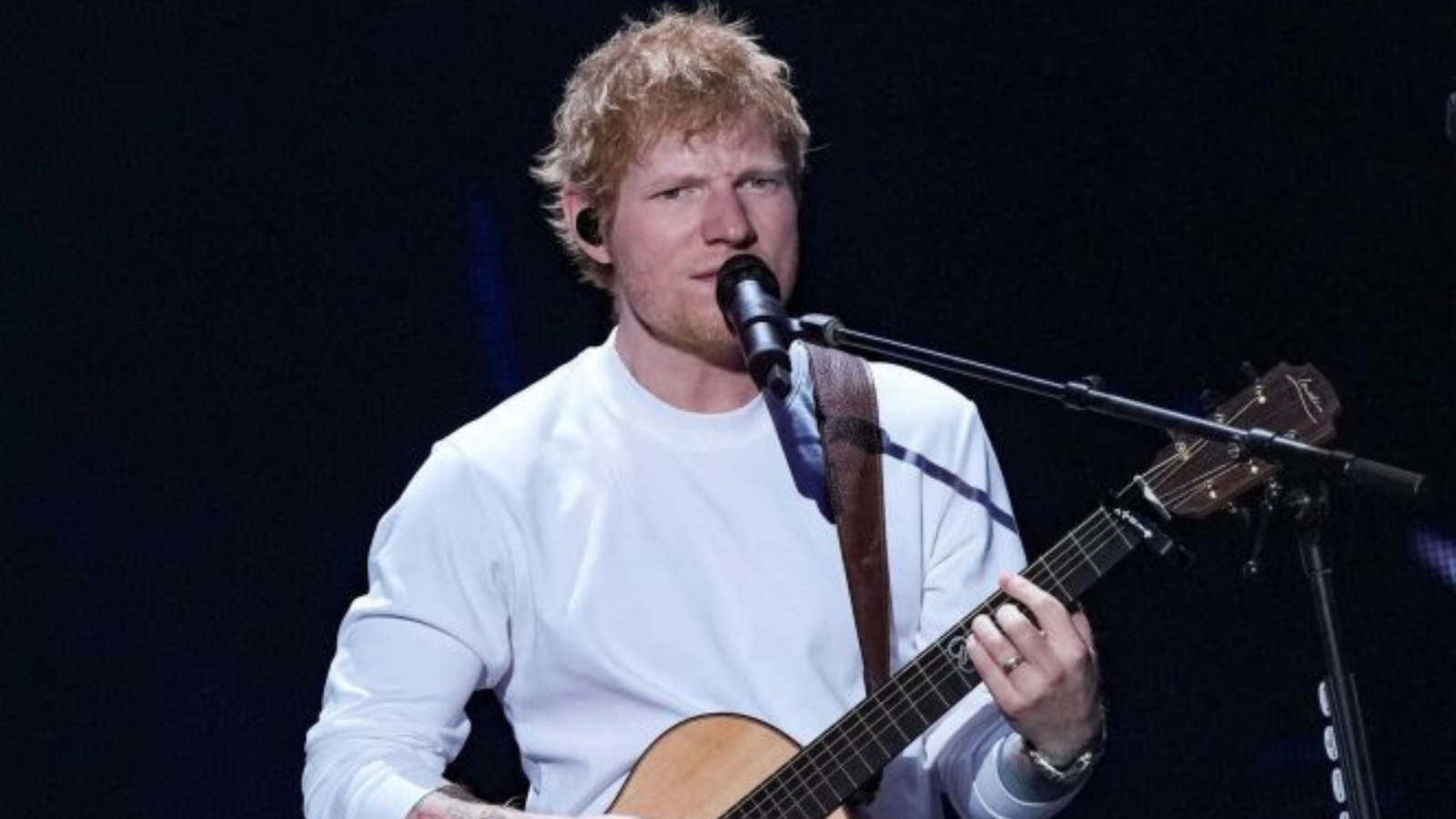 Ed Sheeran se disculpa y admite «errores» tras la exclusión de Macklemore de su gira
