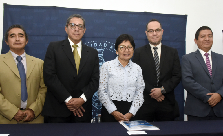 Rinde Tercer Informe el director de la Facultad de Ciencias de la Electrónica BUAP