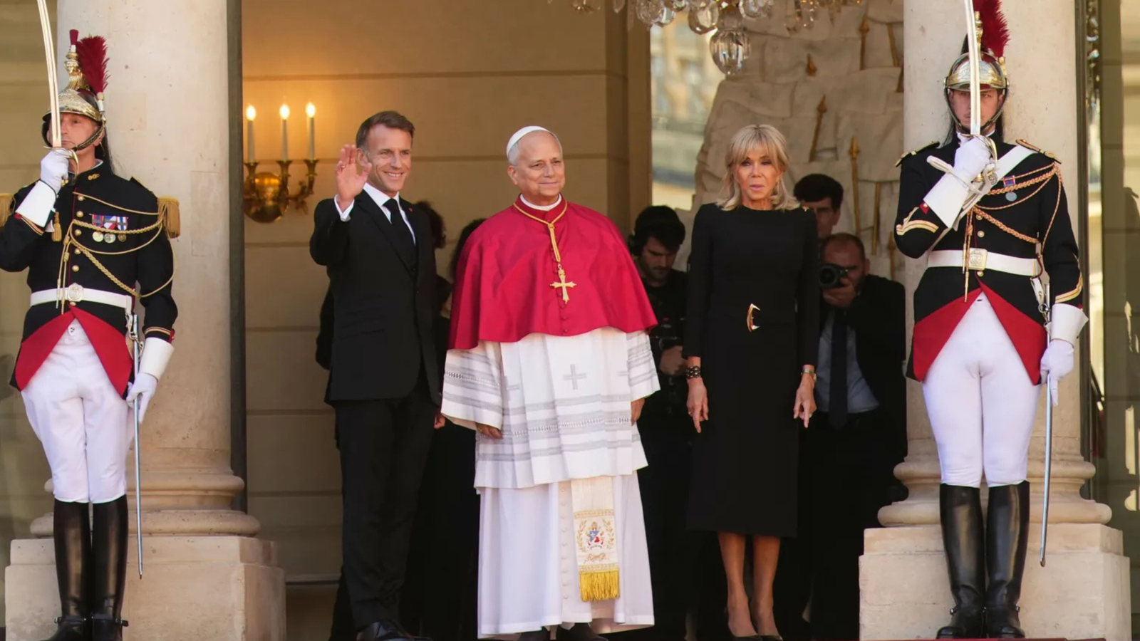 El papa León XIV advierte sobre la amenaza de la inteligencia artificial durante visita a Francia