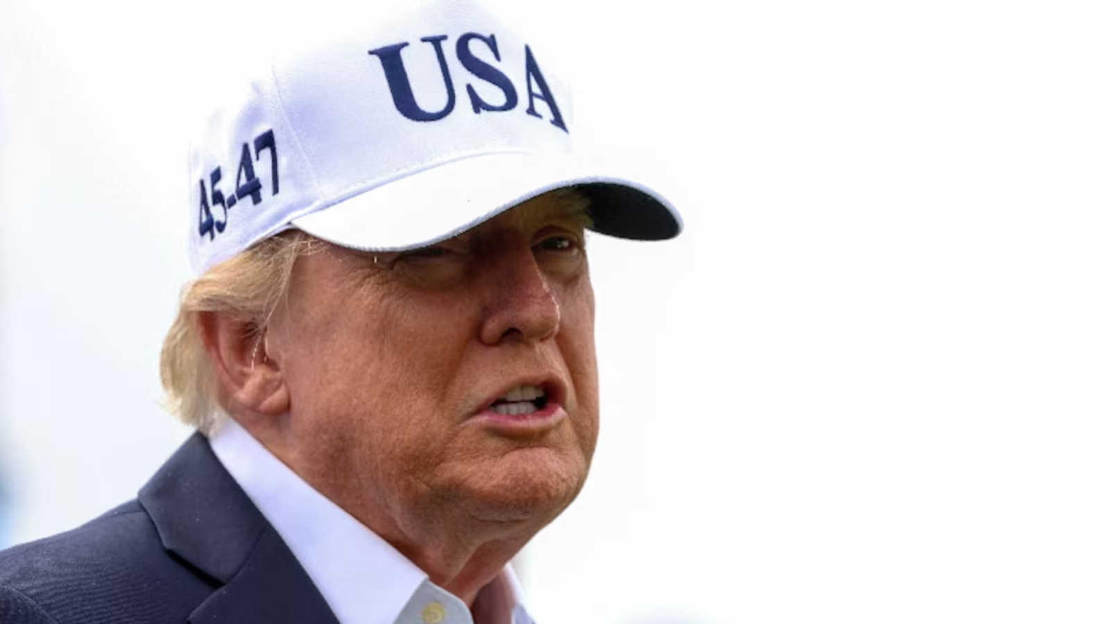 Trump resta importancia a las advertencias sobre la IA en medio del debate global por su seguridad