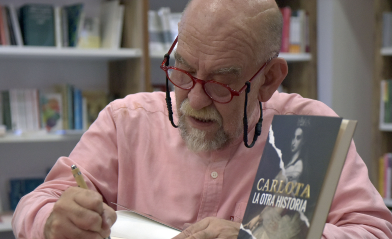 José Luis Trueba Lara presenta charla sobre la novela histórica en el CCU de la BUAP