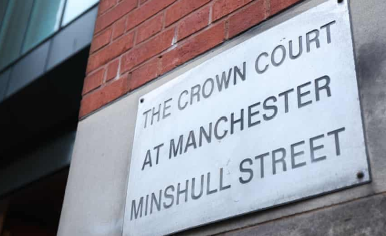 Hombre confiesa haber drogado y agredido sexualmente a su esposa durante 20 años en Mánchester