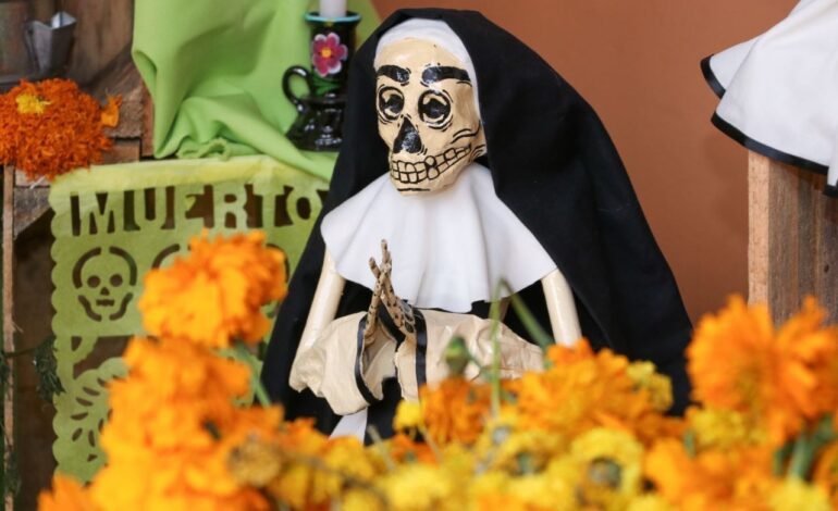 Abre Casa de Cultura convocatoria para Concurso de Ofrendas y Altares a los Muertos en Puebla