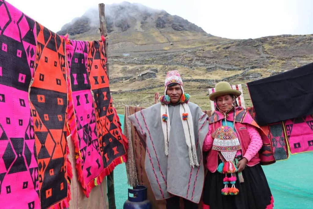 12 de octubre: autonomías indígenas y crisis de la modernidad colonial