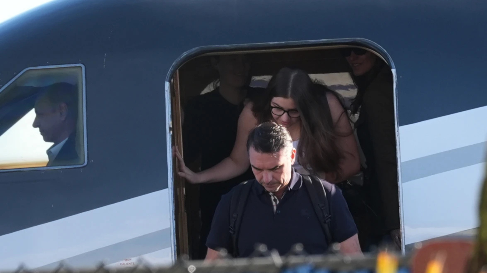 Flávio Bolsonaro viaja a EE. UU. sin reconocer su derrota electoral ante Lula
