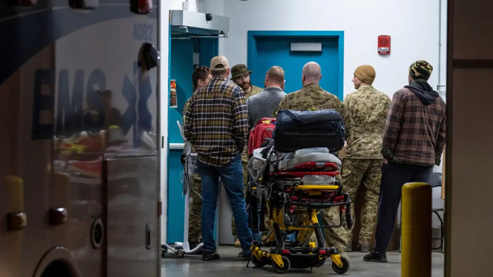 Múltiples víctimas y hospitales desbordados tras masivo incendio en base militar canadiense