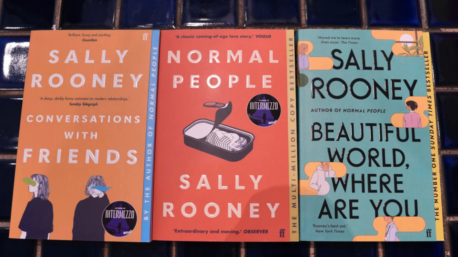 Faber suspende la distribución de los libros de Sally Rooney en el Reino Unido por su apoyo a Palestine Action
