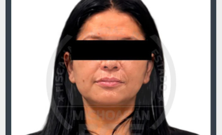 Detienen a secretaria de Bienestar de Uruapan por encubrimiento en asesinato del exalcalde Carlos Manzo
