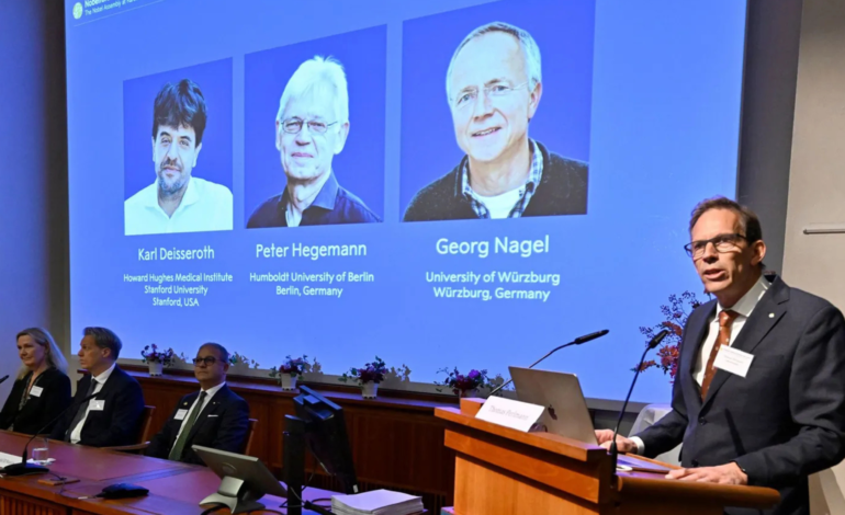 Karl Deisseroth, Peter Hegemann y Georg Nagel ganan el Premio Nobel de Medicina por el desarrollo de la optogenética