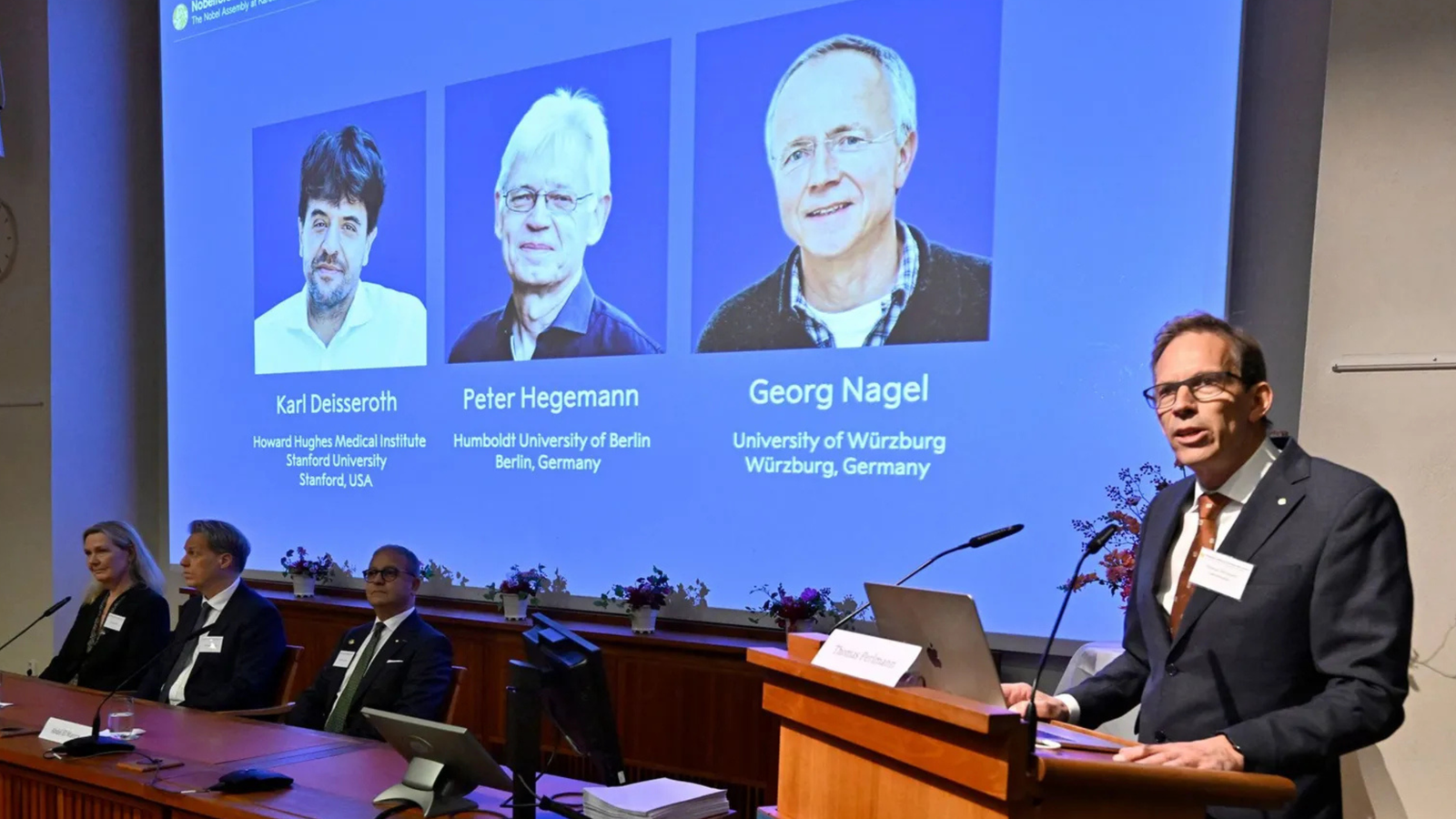 Karl Deisseroth, Peter Hegemann y Georg Nagel ganan el Premio Nobel de Medicina por el desarrollo de la optogenética