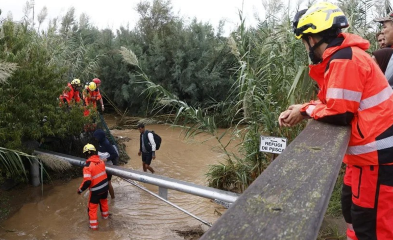 Dos muertos y un desaparecido en Cataluña, España, tras un insólito temporal de lluvias torrenciales